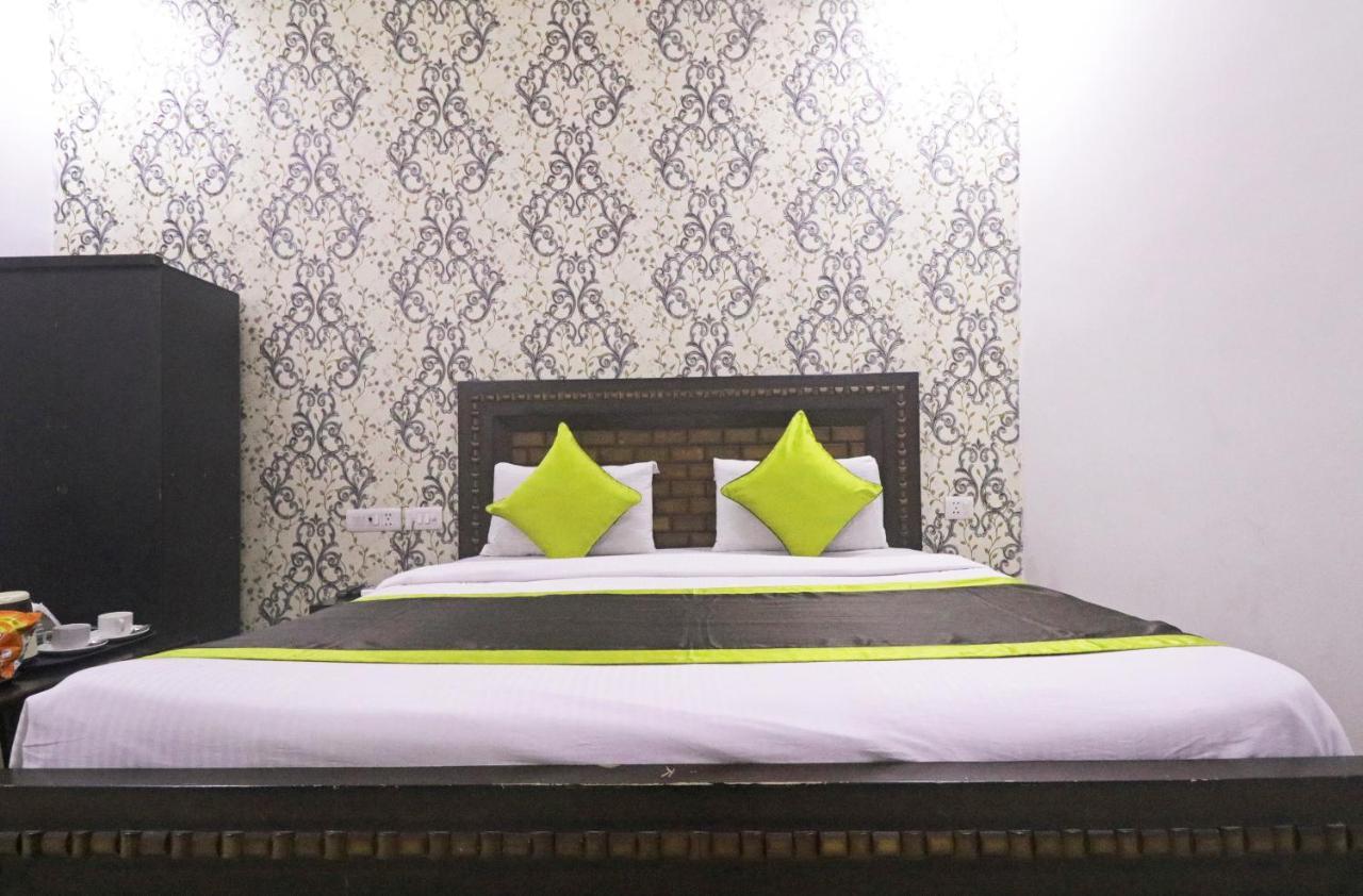 Hotel Ashoka Palace Near Igi Airport New Delhi Exterior photo