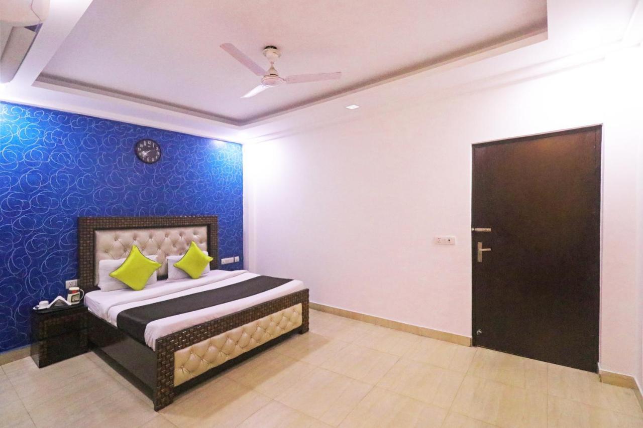 Hotel Ashoka Palace Near Igi Airport New Delhi Exterior photo