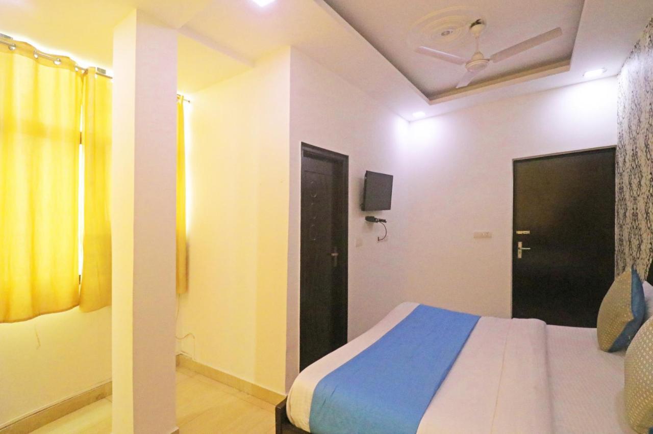 Hotel Ashoka Palace Near Igi Airport New Delhi Exterior photo