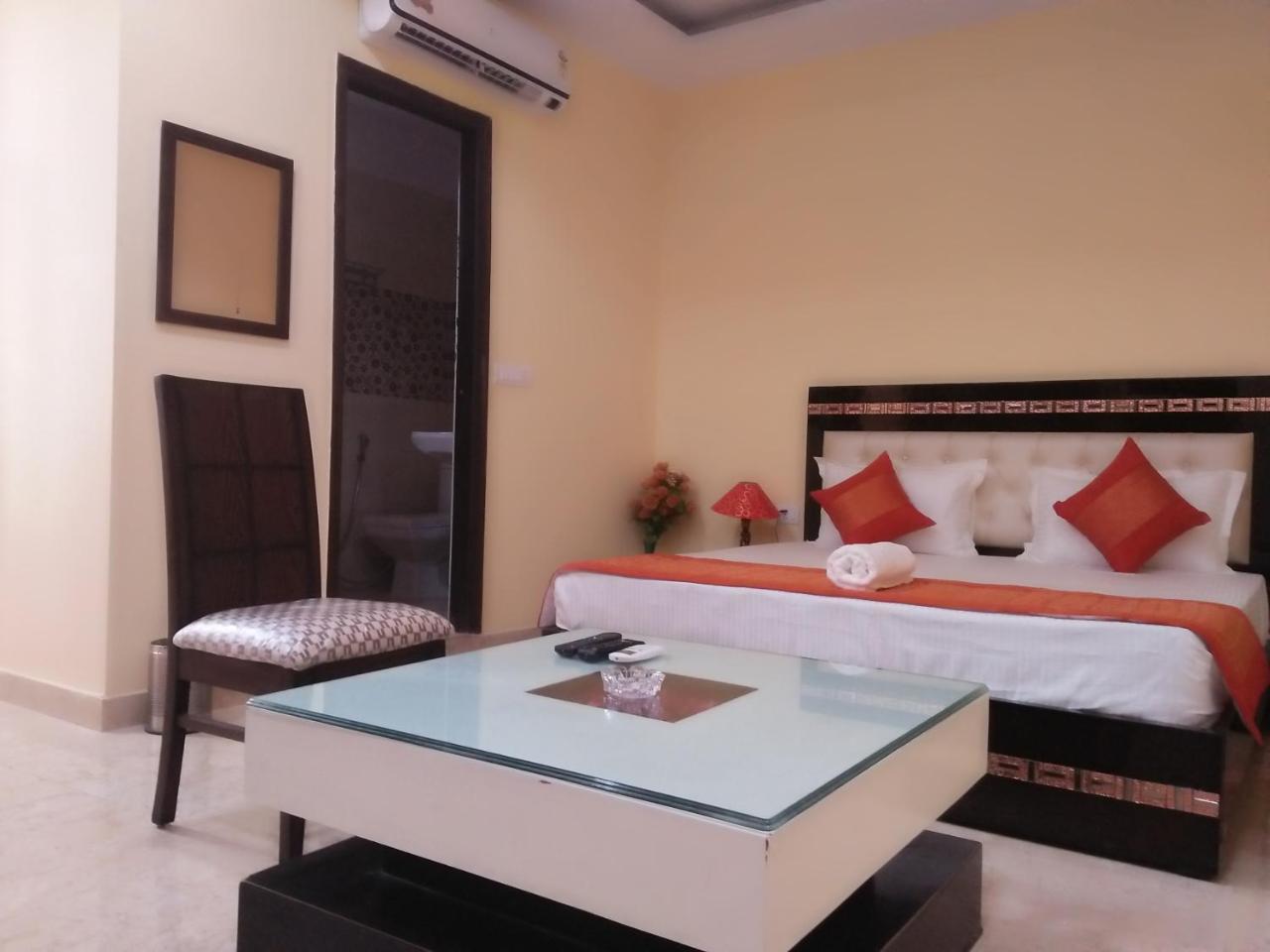 Hotel Ashoka Palace Near Igi Airport New Delhi Exterior photo